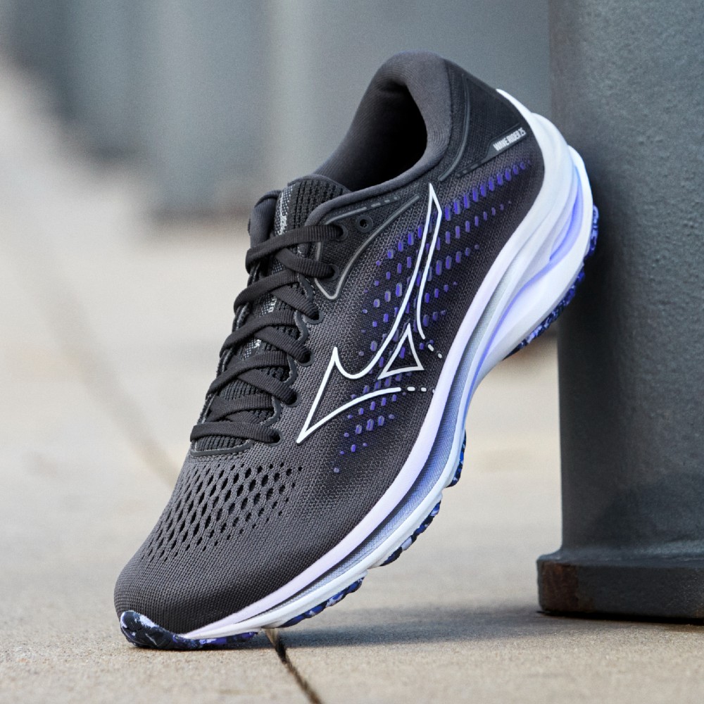 REVIEW: Mizuno Wave Rider 25 | The Running Hub | SportsShoes.com